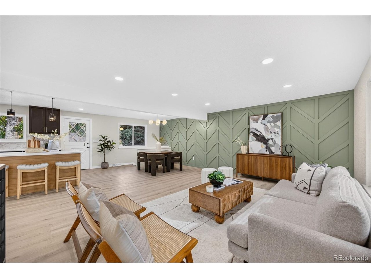 6252 Pierson Ct — photo