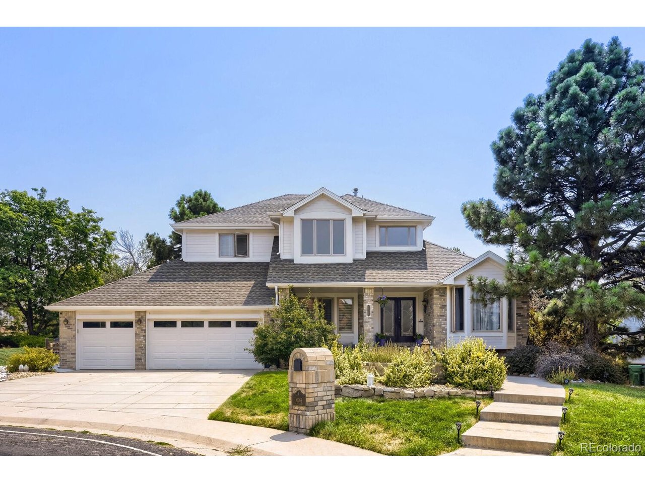 10016 Meade Ct — photo