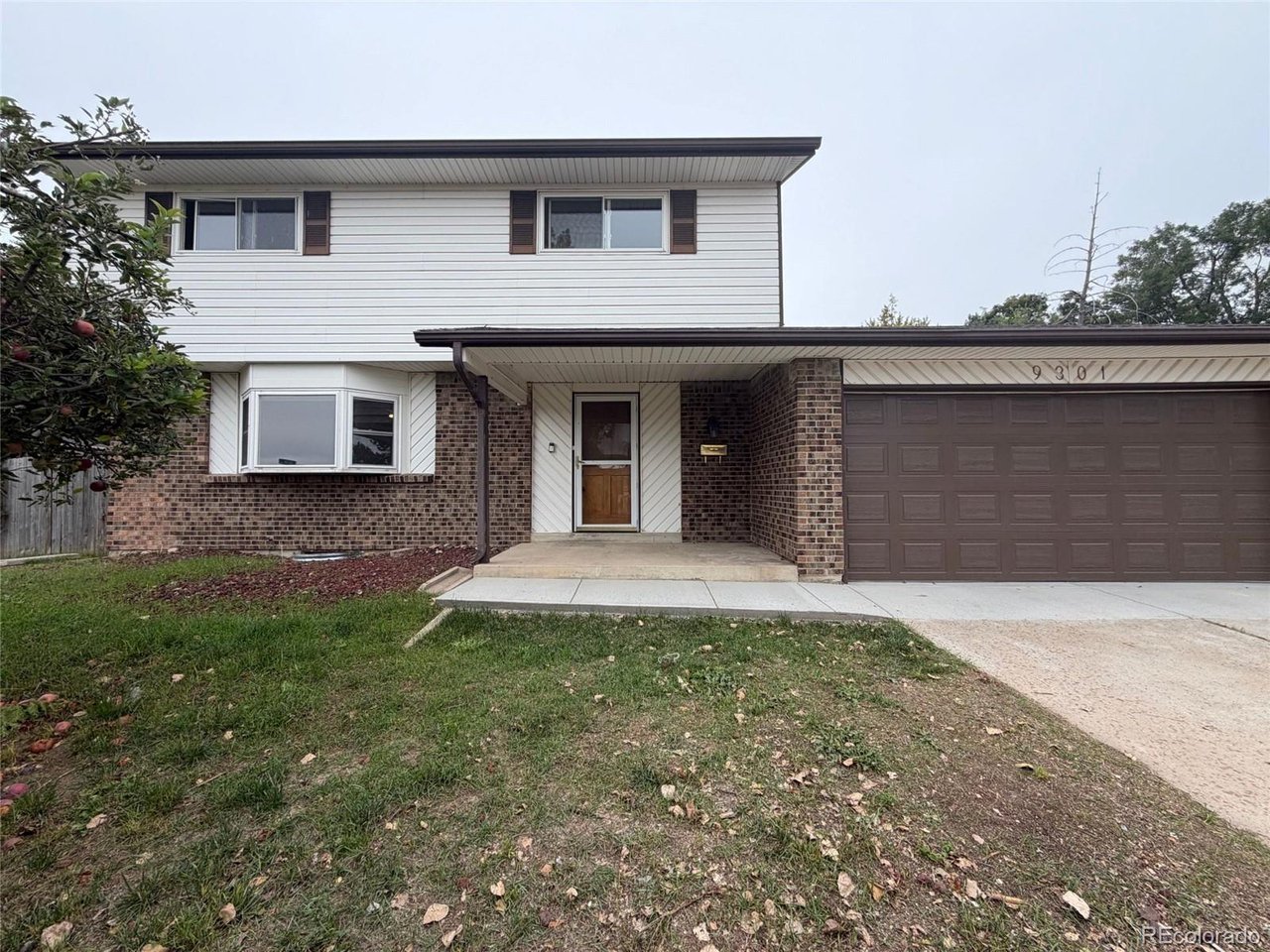 9301 Raleigh Ct — photo