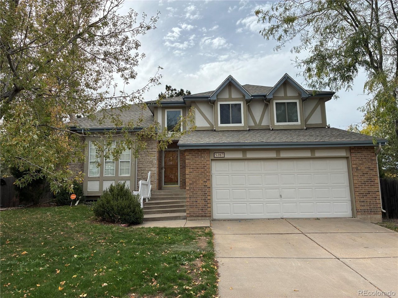5287 S Genoa Way — photo