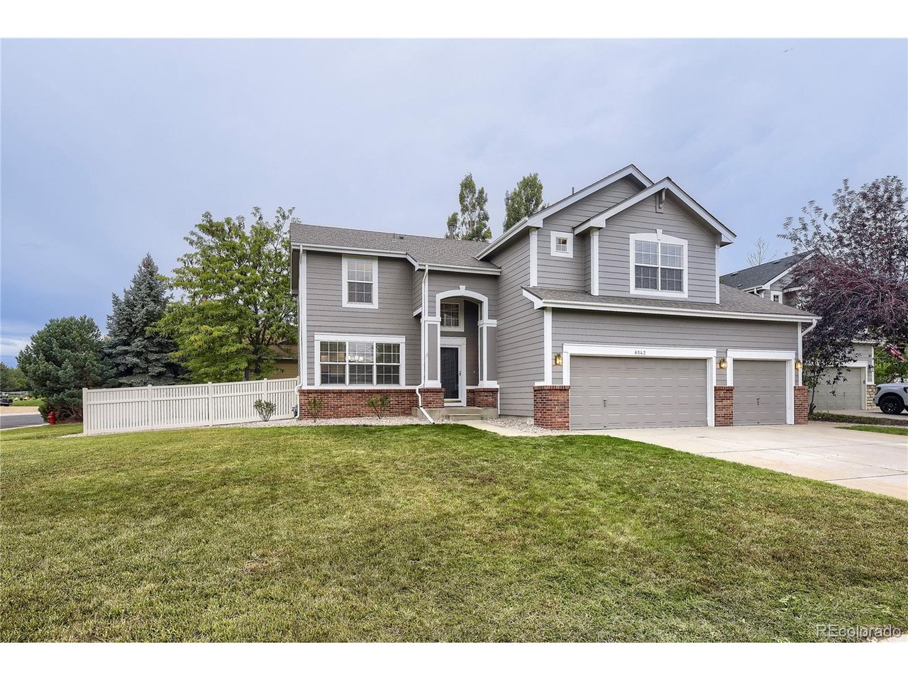 6542 Silverleaf Ct — photo