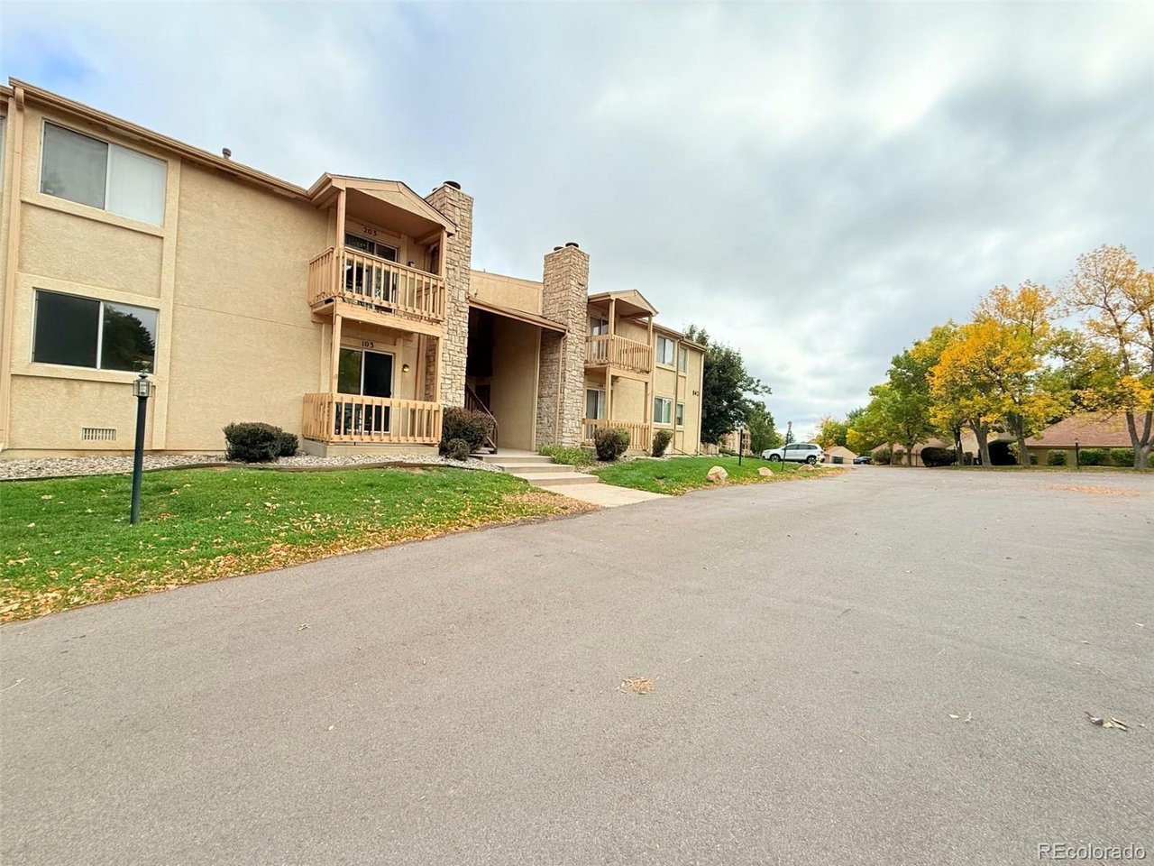 Home in Colorado Springs, CO 80906 — photo 2