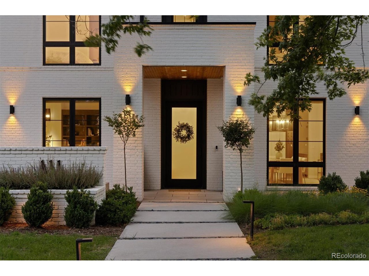 111 S Clermont St — photo