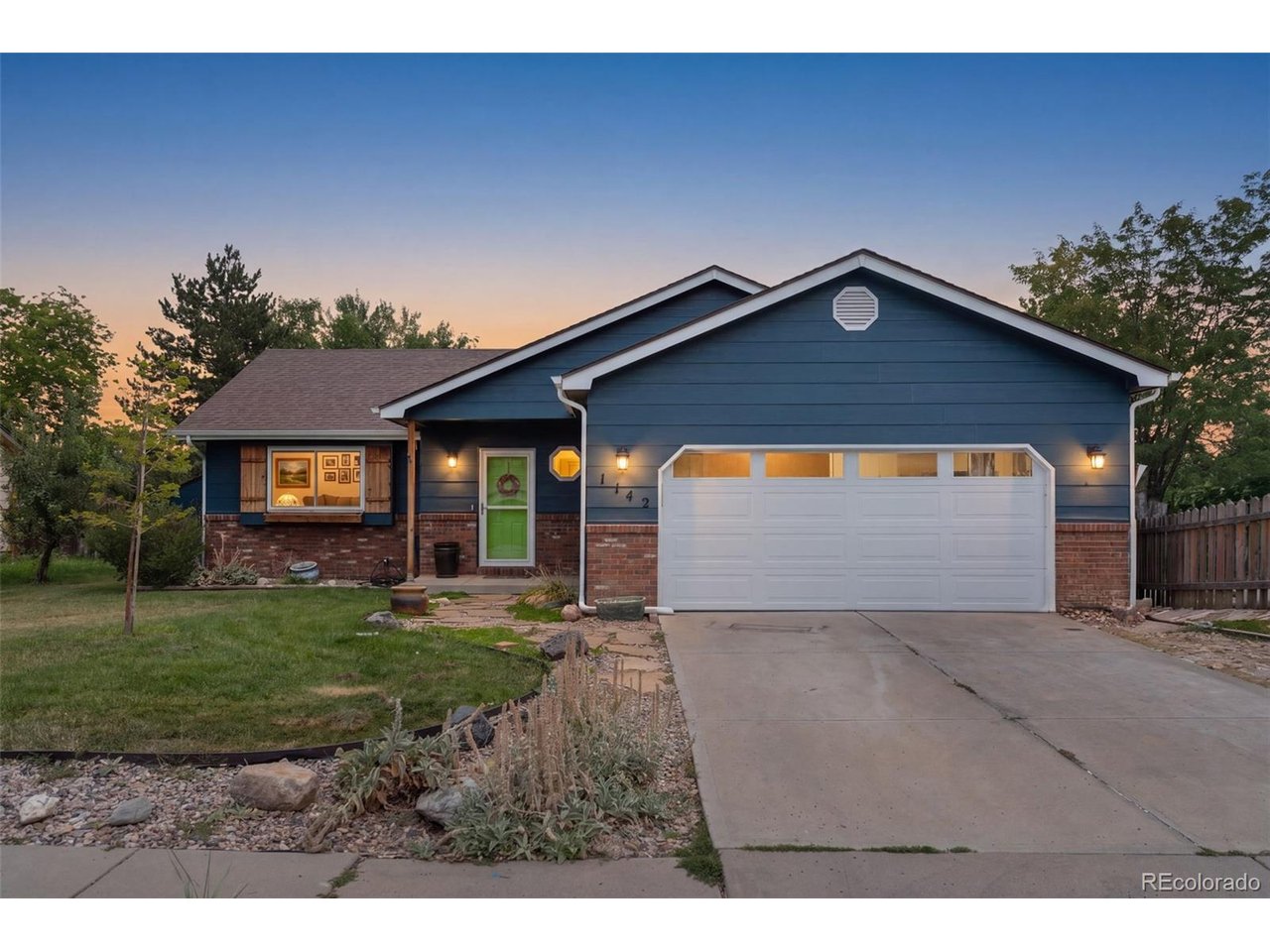 1142 S Edinburgh Dr — photo