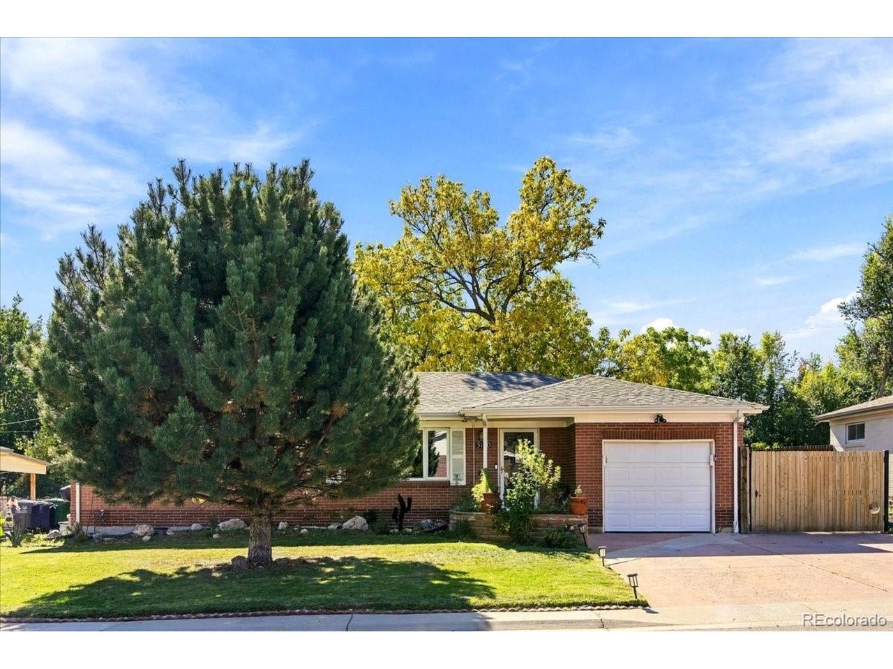 3150 W Layton Ave — photo