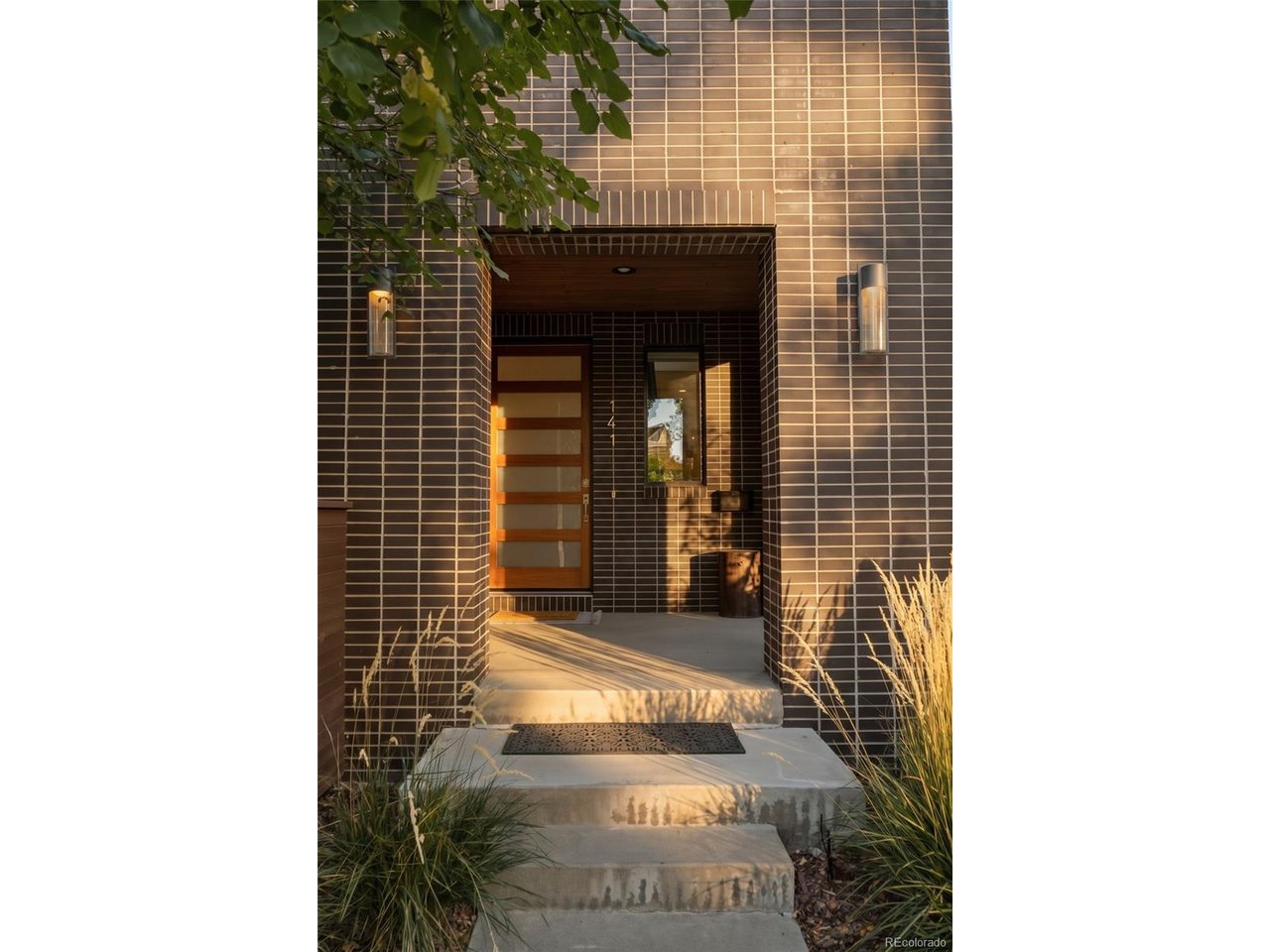 1141 S Cook St — photo