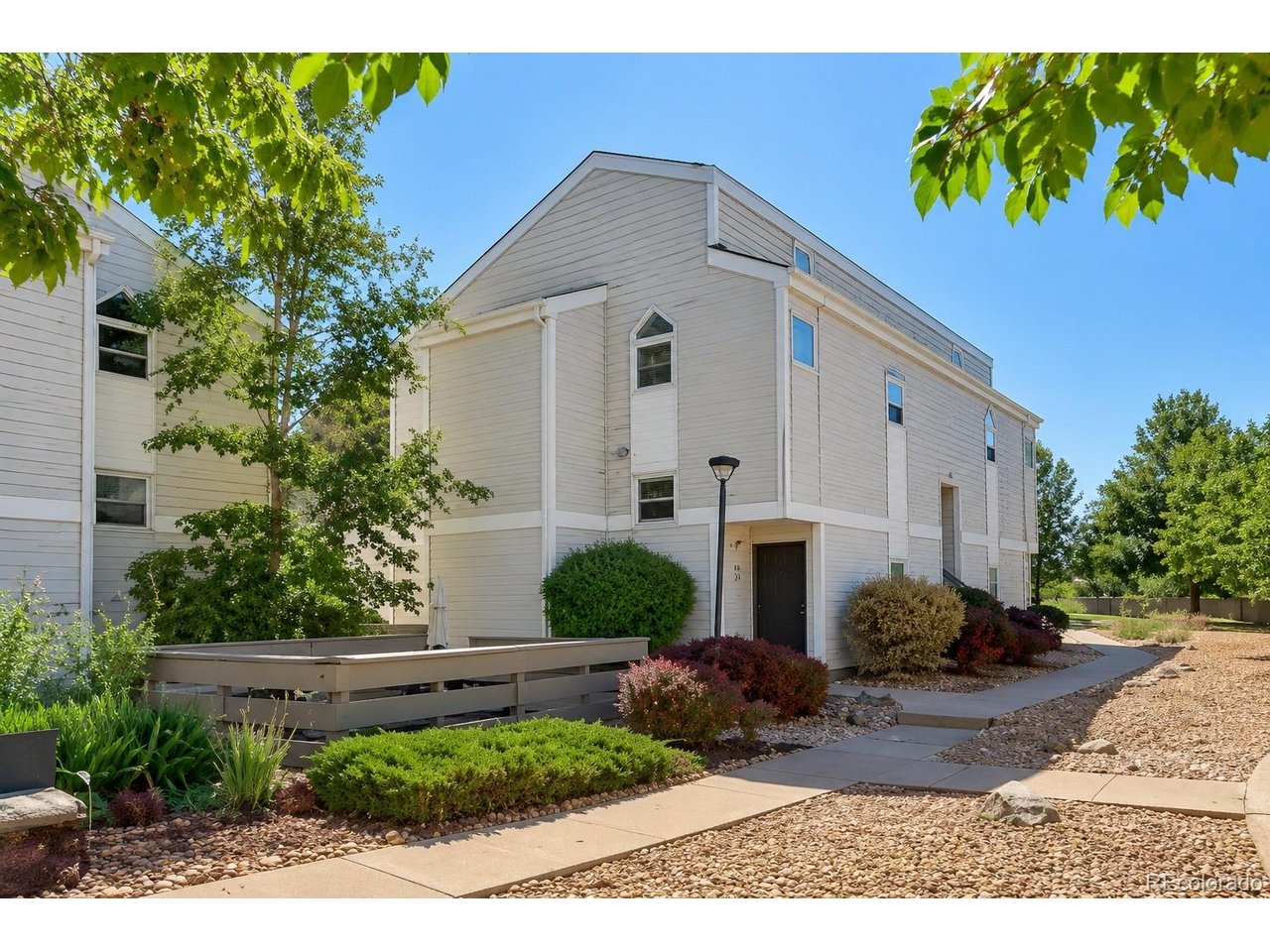 11105 E Alameda Ave 202 — photo