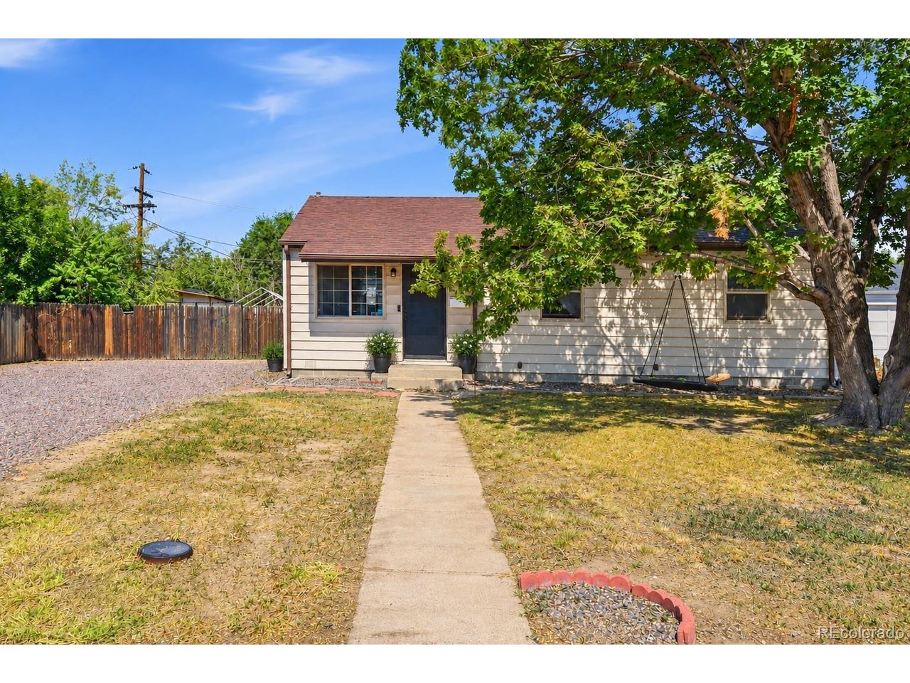 9410 High St — photo