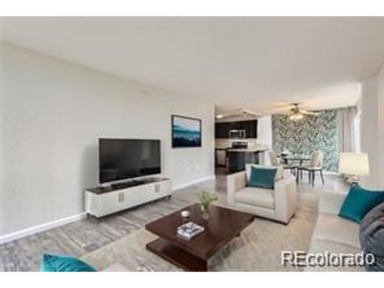 909 N Logan St 4a — photo