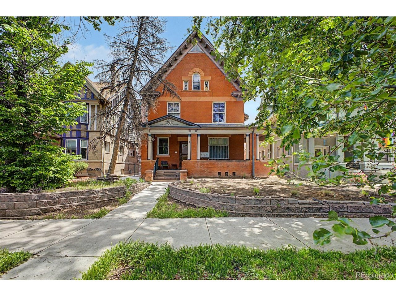 1136 Logan St Unit 8 — photo