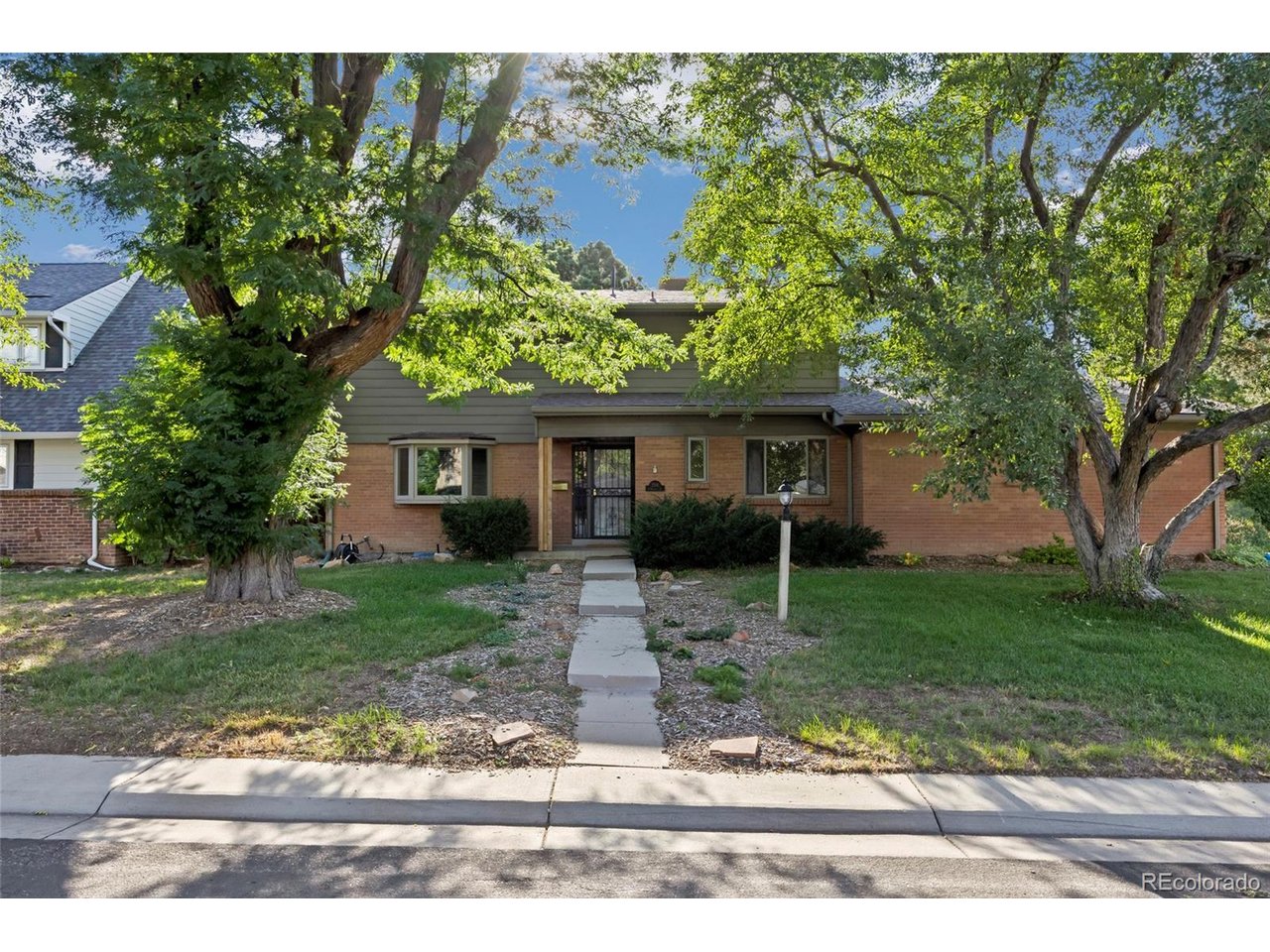 2541 S Kearney St — photo