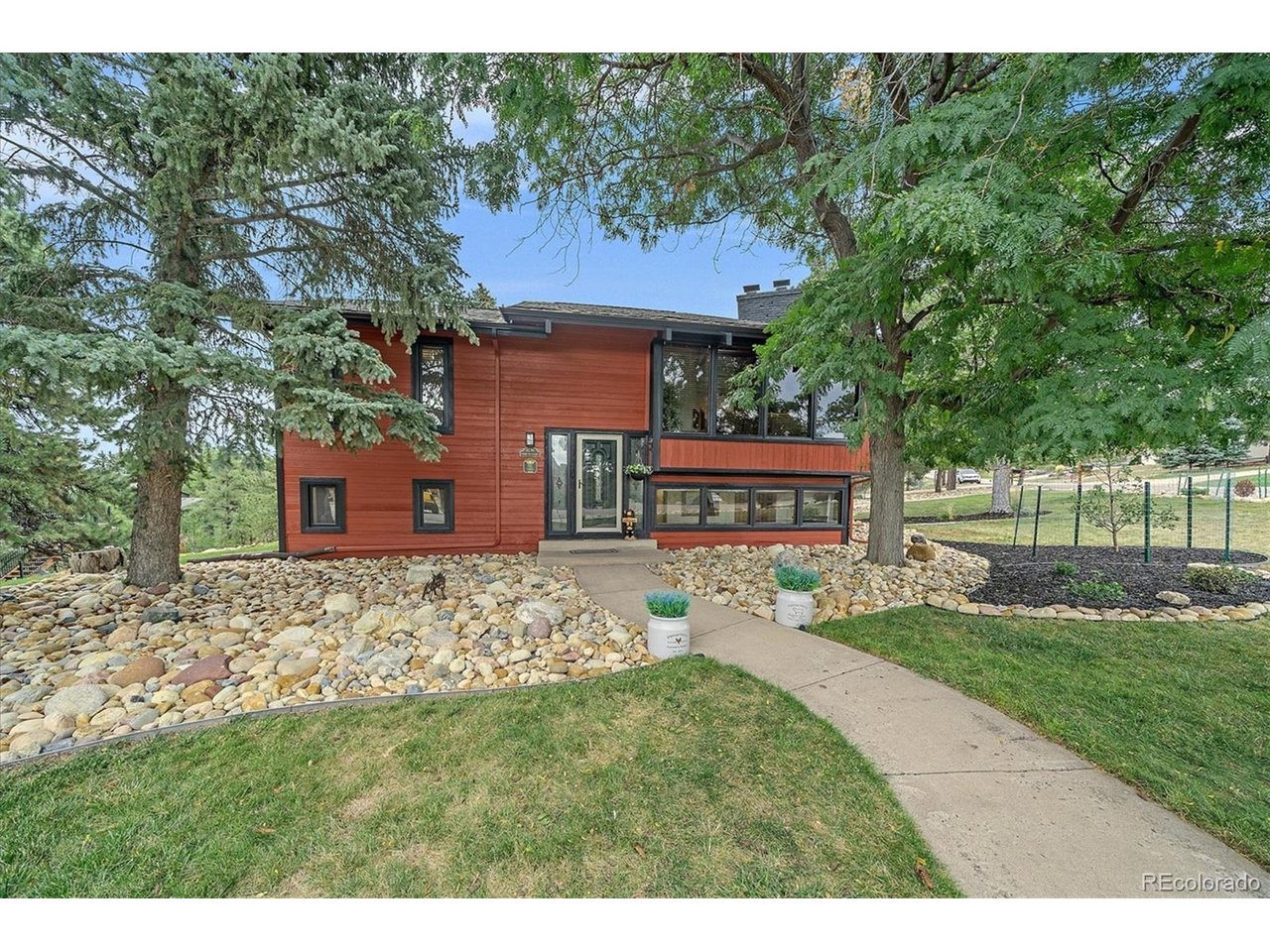 6136 Stormy Mountain Ct — photo