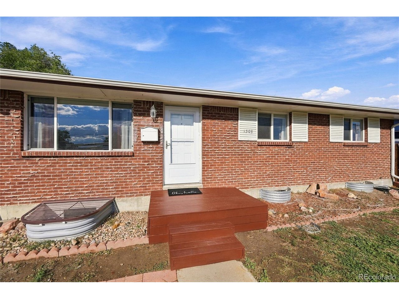 1309 Douglas Dr — photo