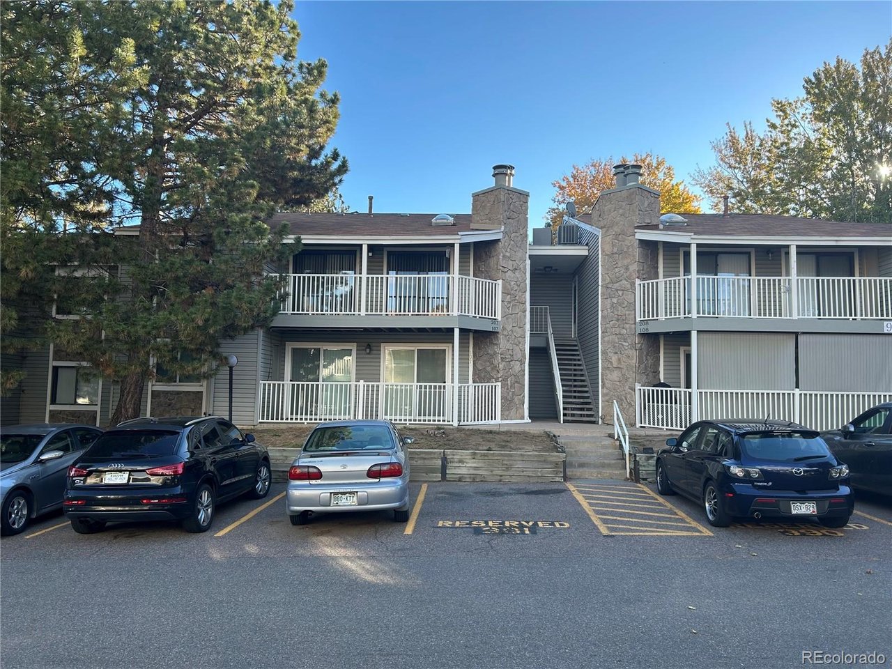 902 S Walden St Unit 107 — photo