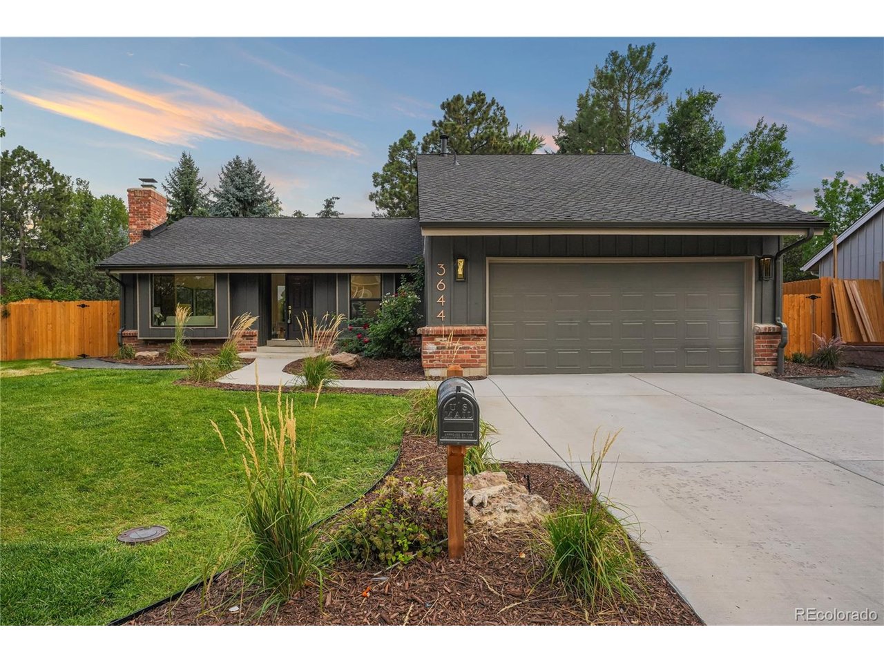 3644 E Fremont Pl — photo