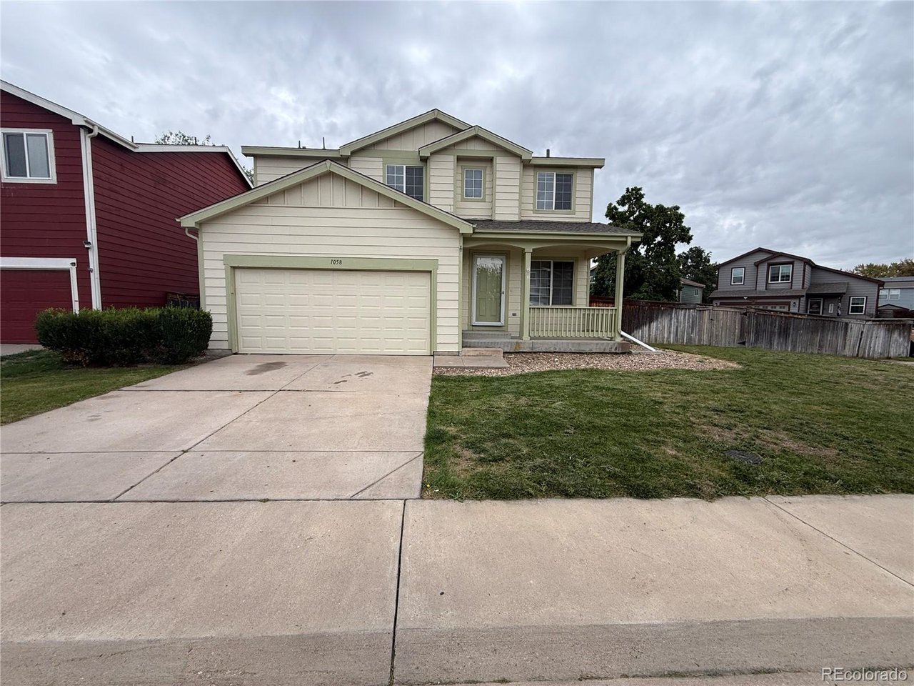 1058 Oriole Cir — photo
