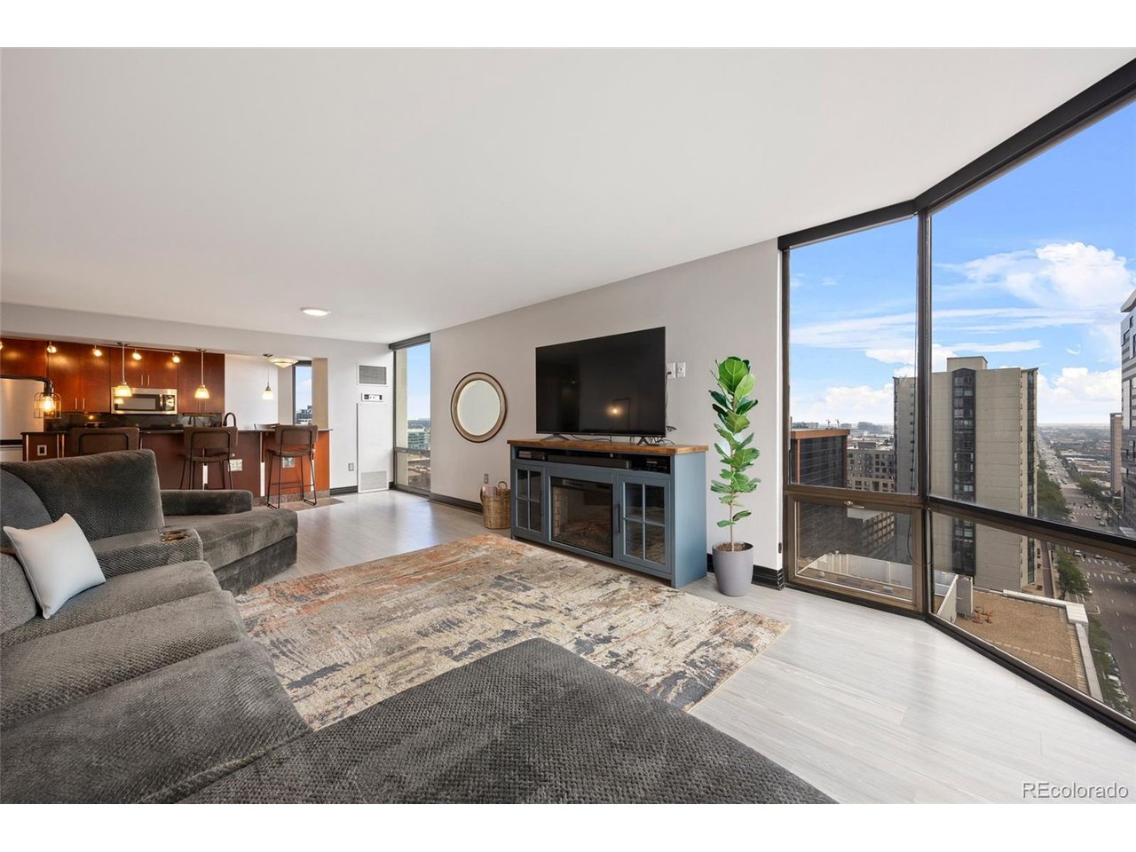 1625 Larimer St Unit 2105 — photo