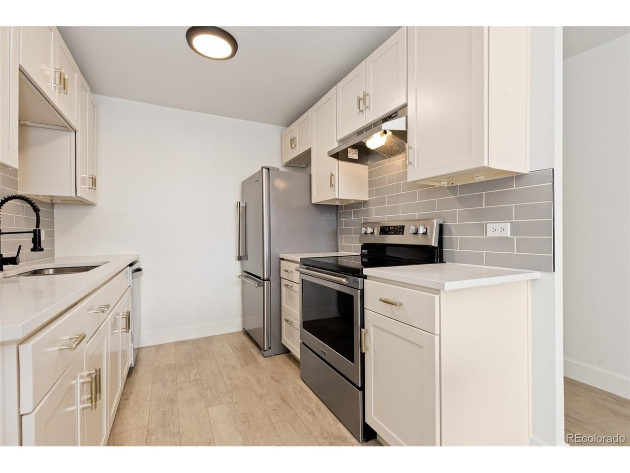 550 E 12 Th Ave Unit 1905 — photo