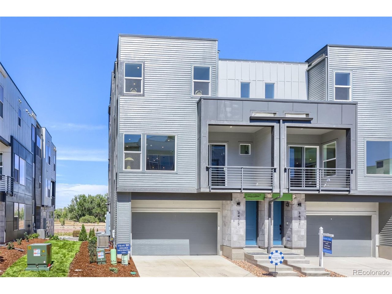 3435 W Elmhurst Pl — photo