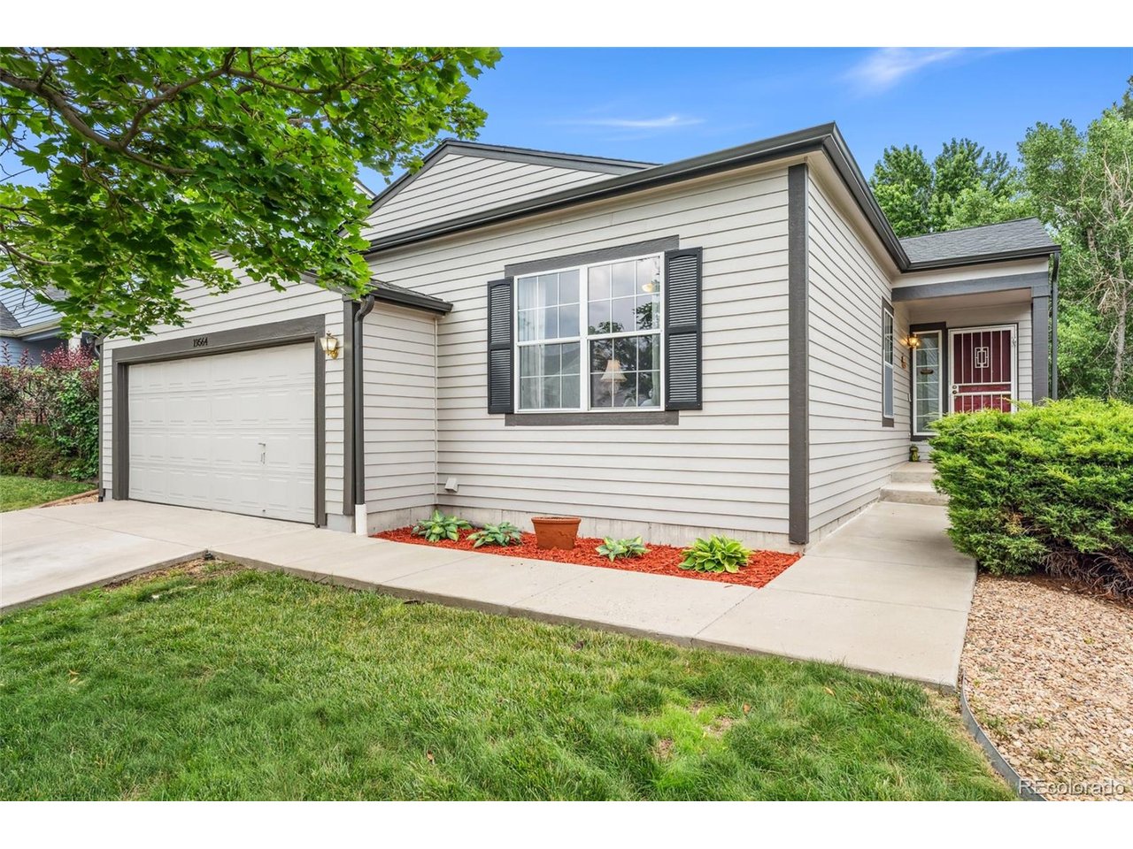 19564 E Ithaca Pl, Aurora, CO 80013