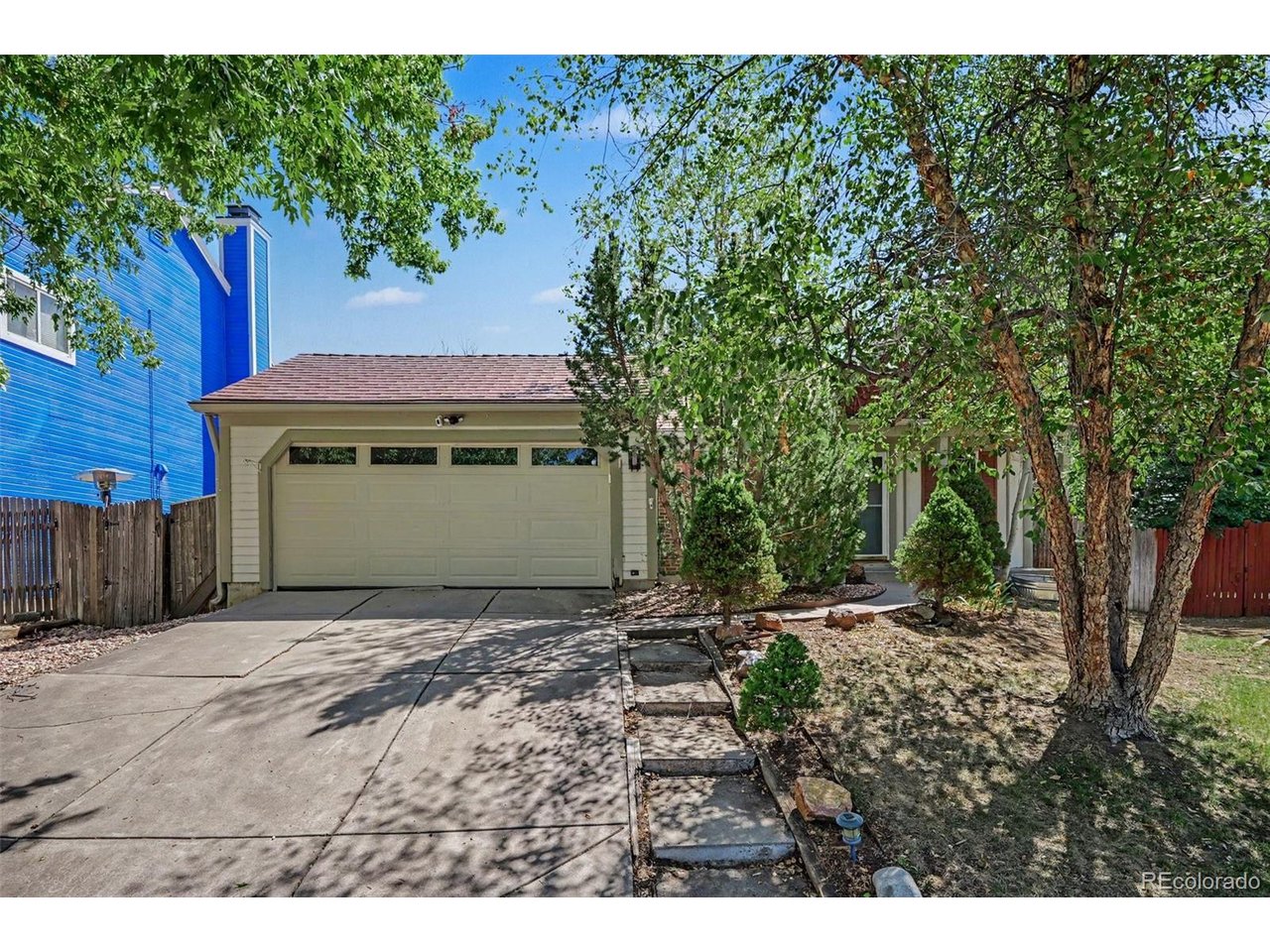 19732 E Bates Dr, Aurora, CO 80013 — photo 2