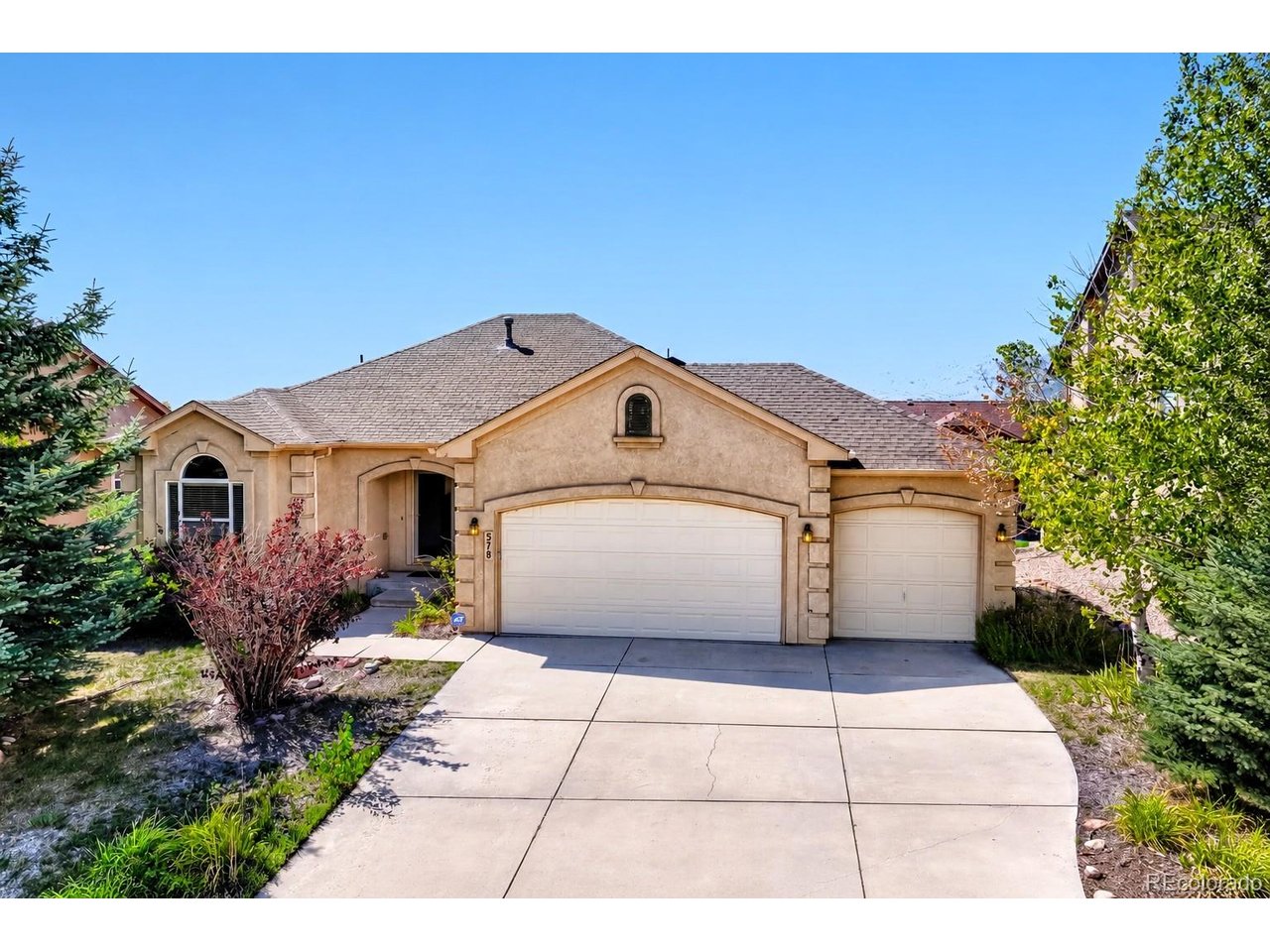 578 Burke Hollow Dr — photo