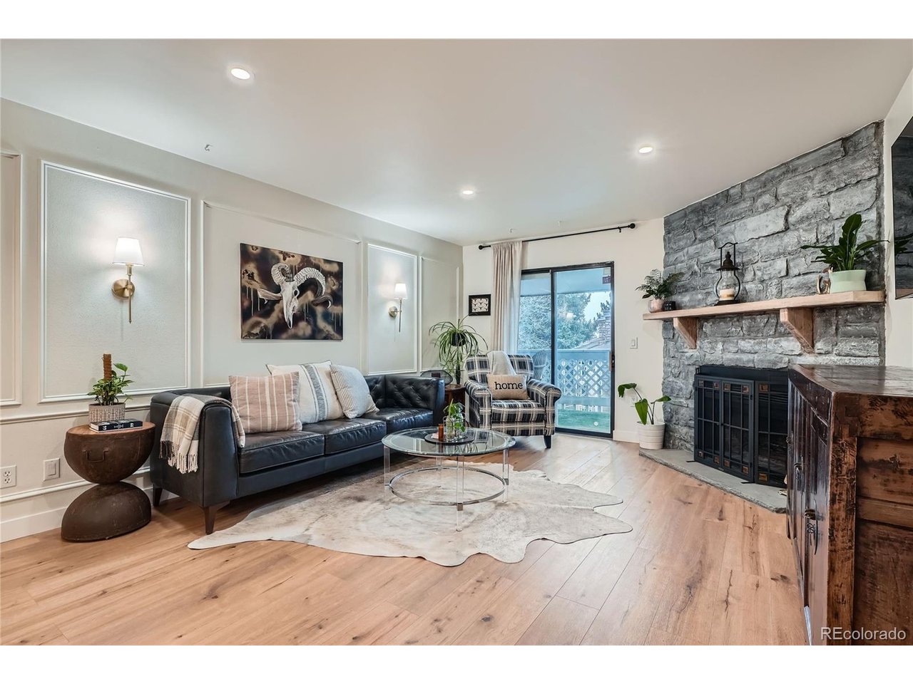 8335 Fairmount Dr Unit 11-203 — photo