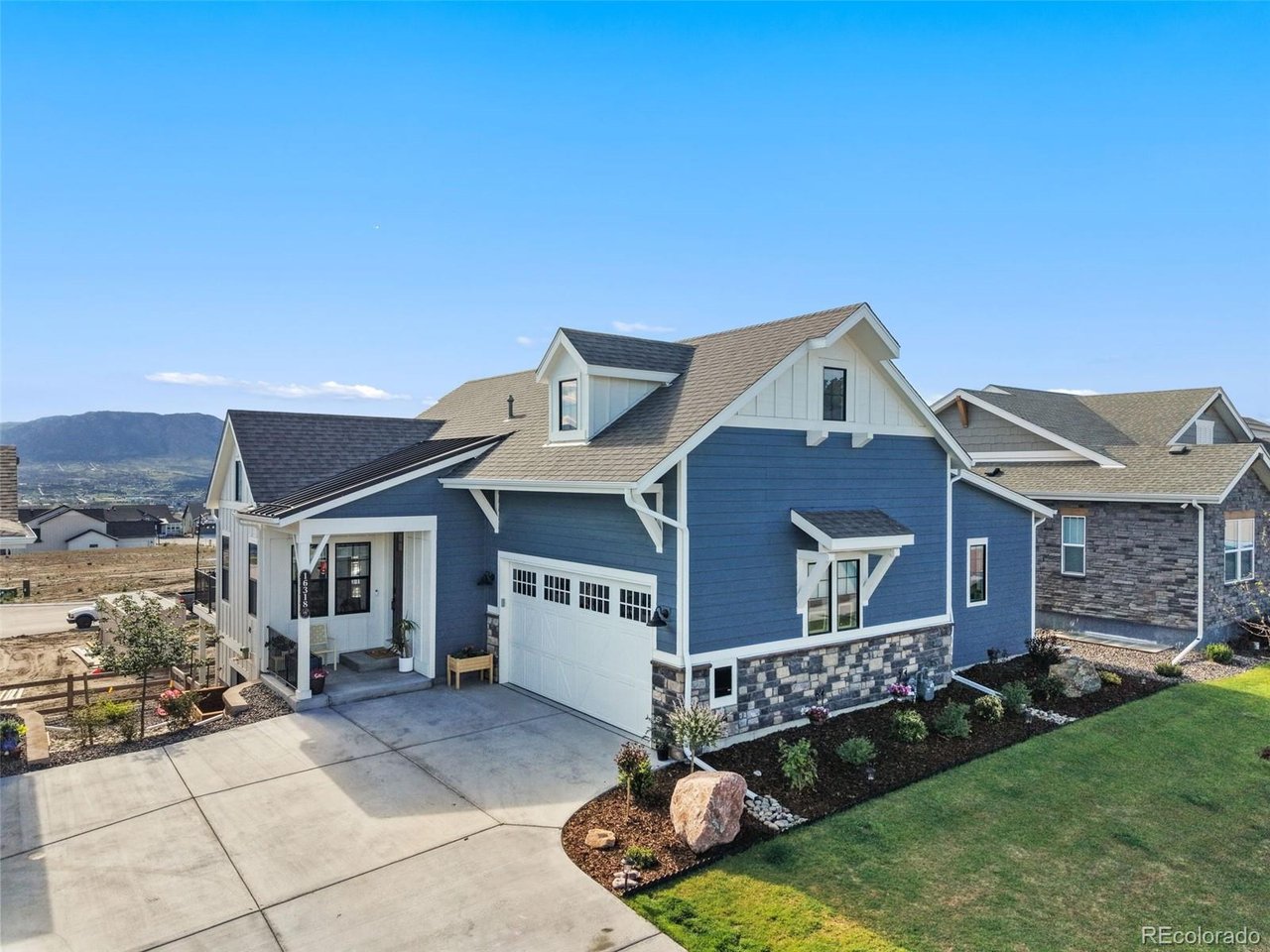 16318 Monument Rock Ct — photo