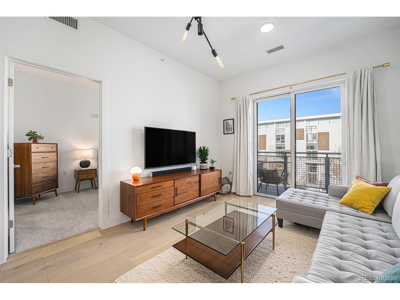 2550 Lawrence St #RB303, Denver, CO 80205 — photo 2