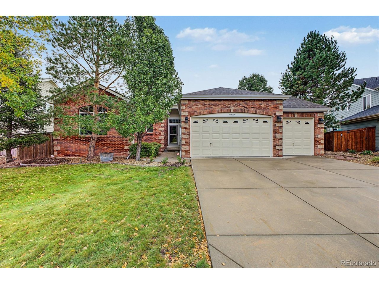 11894 Pitchfork Ct — photo