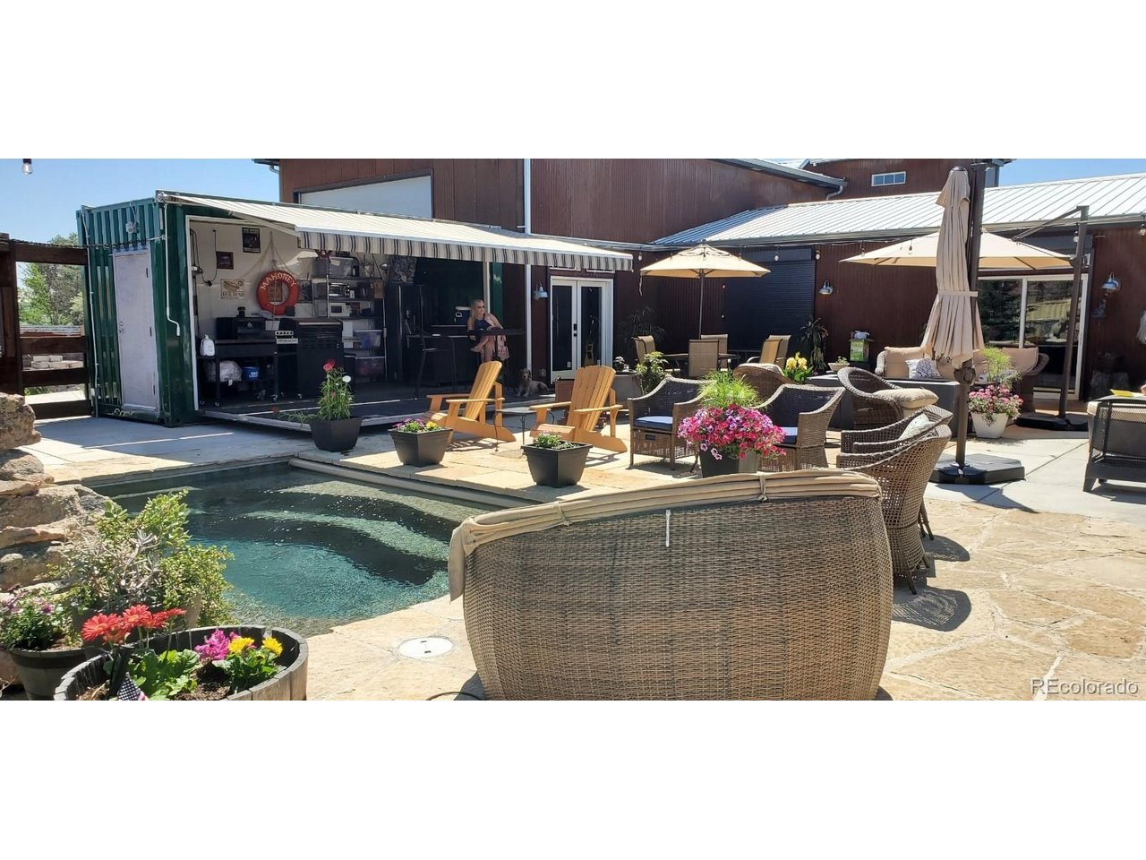 318 Lilac Dr — photo