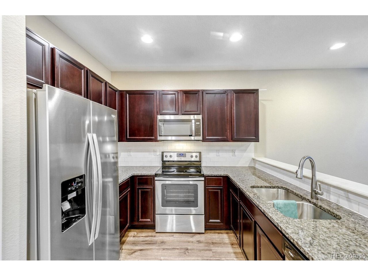 16061 E Warner Pl, Denver, CO 80239 — photo 3