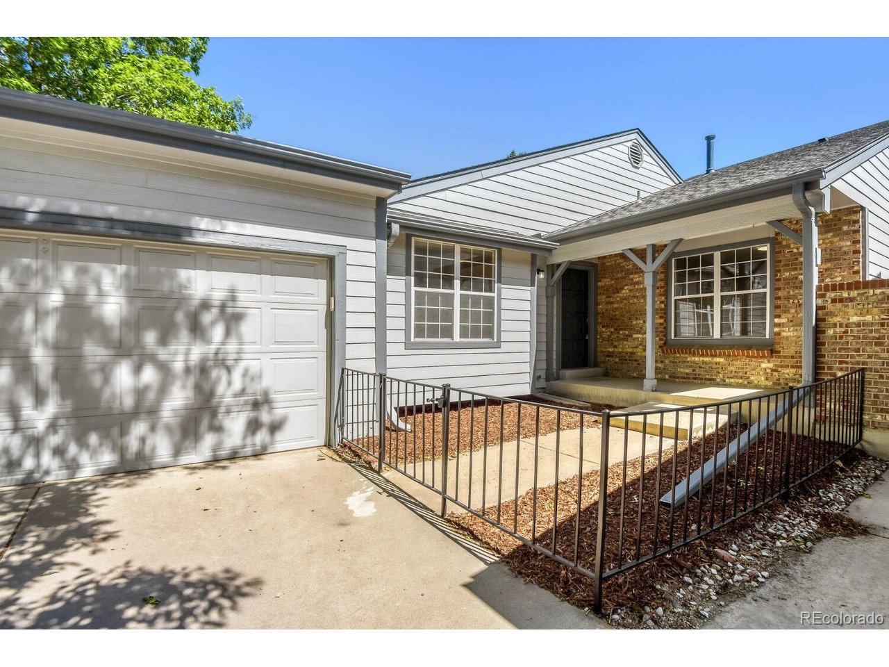 14140 E Warren Pl — photo