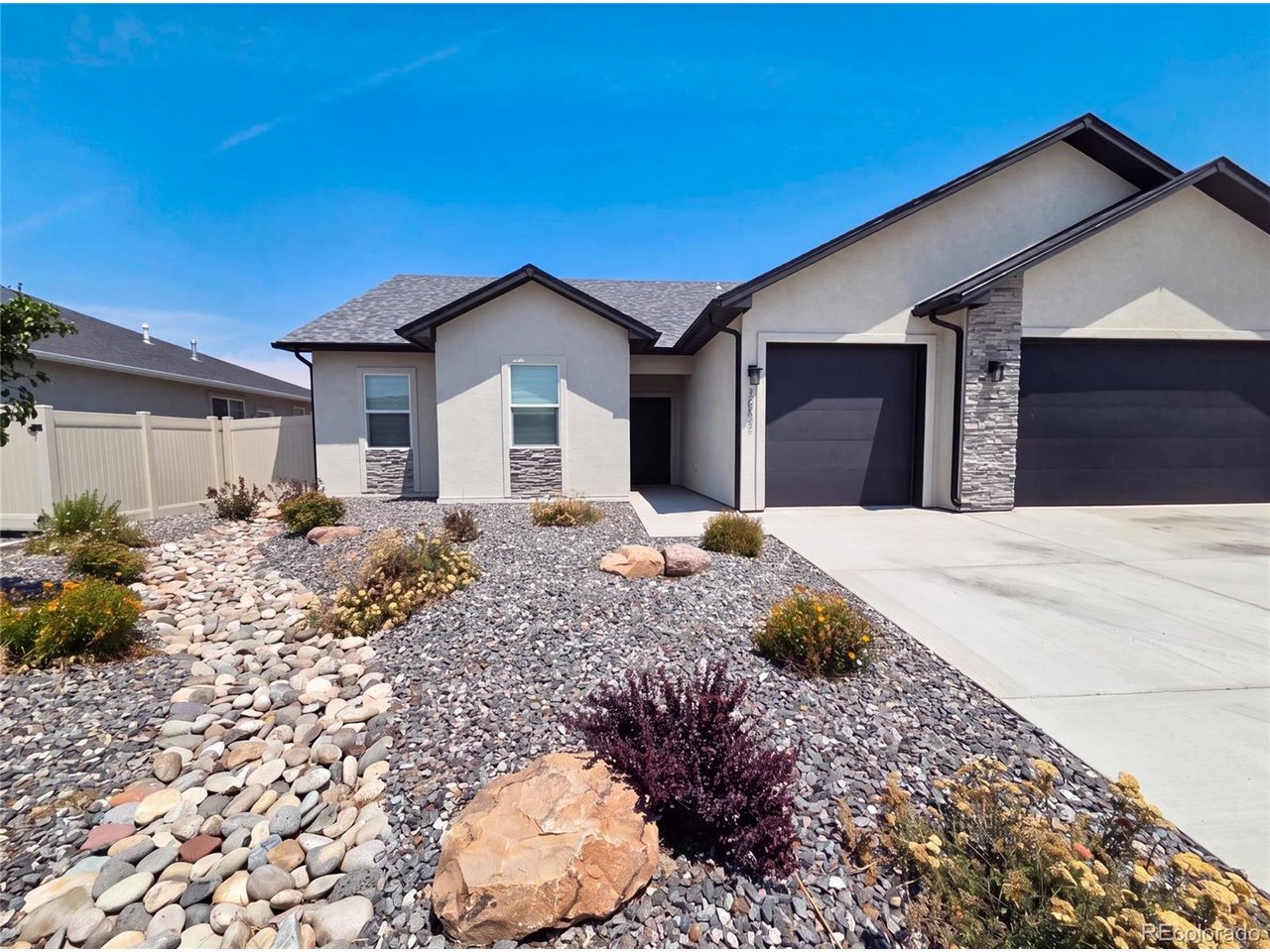 3082 Thunder Cloud Dr — photo
