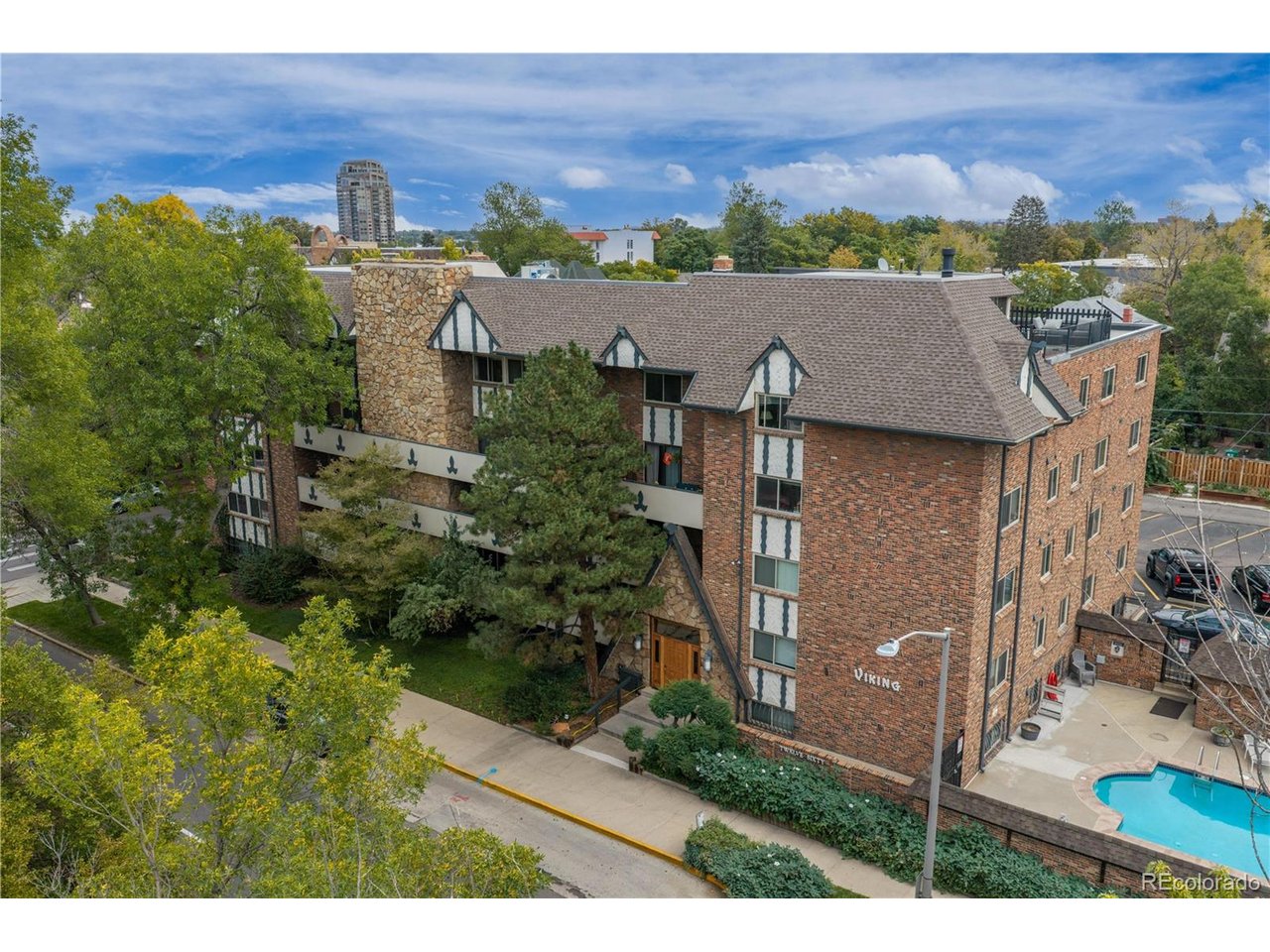 1260 York St Unit 208 — photo