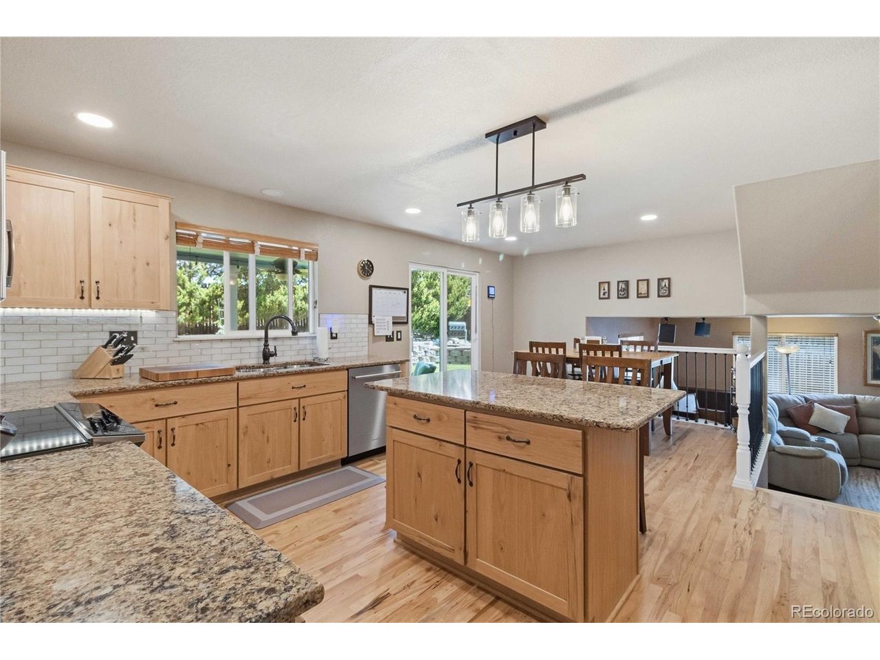 23981 Glenmoor Dr — photo
