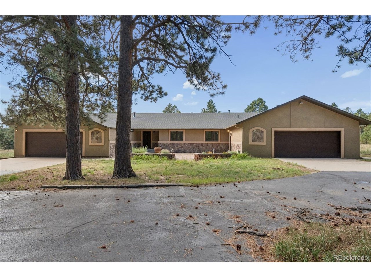18490 E Forest Dr — photo