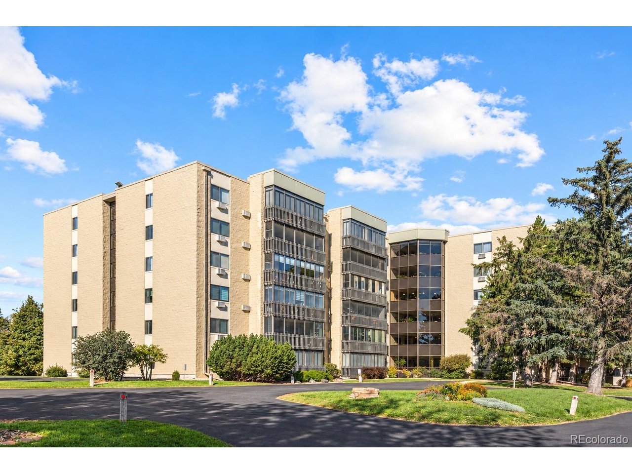 14001 E Marina Dr Unit 505 — photo