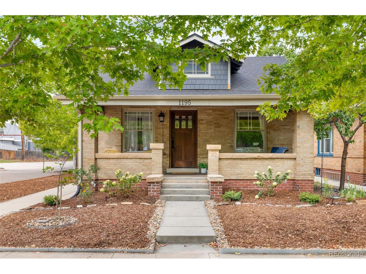 1195 S Grant St — photo