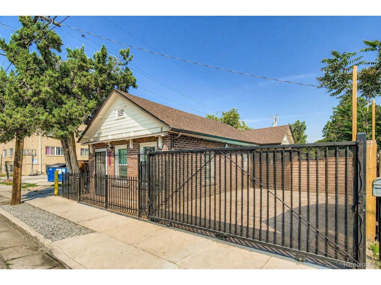 9541 E 16th Ave, Aurora, CO 80010 — photo 2