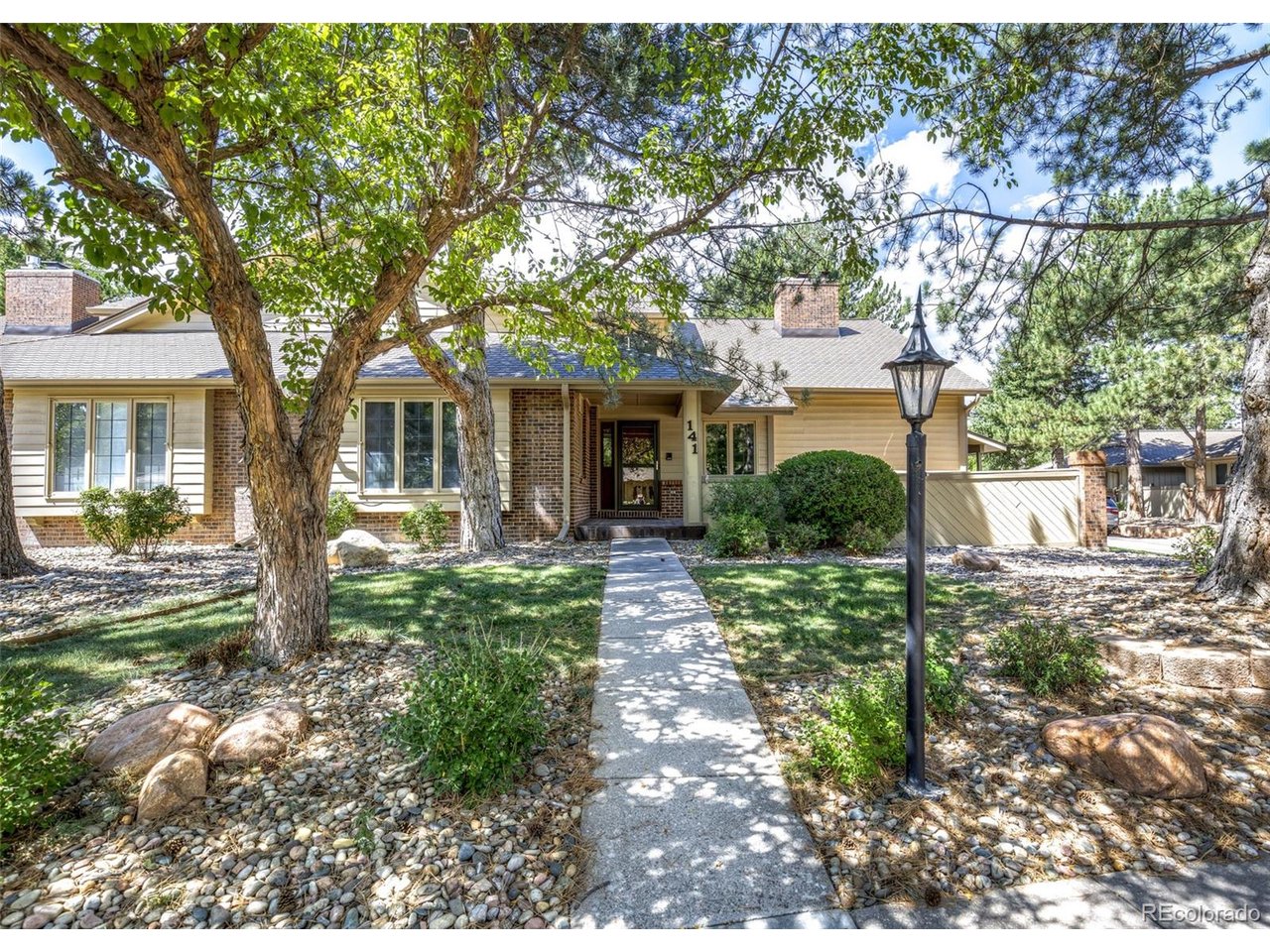 141 Miramar Dr — photo