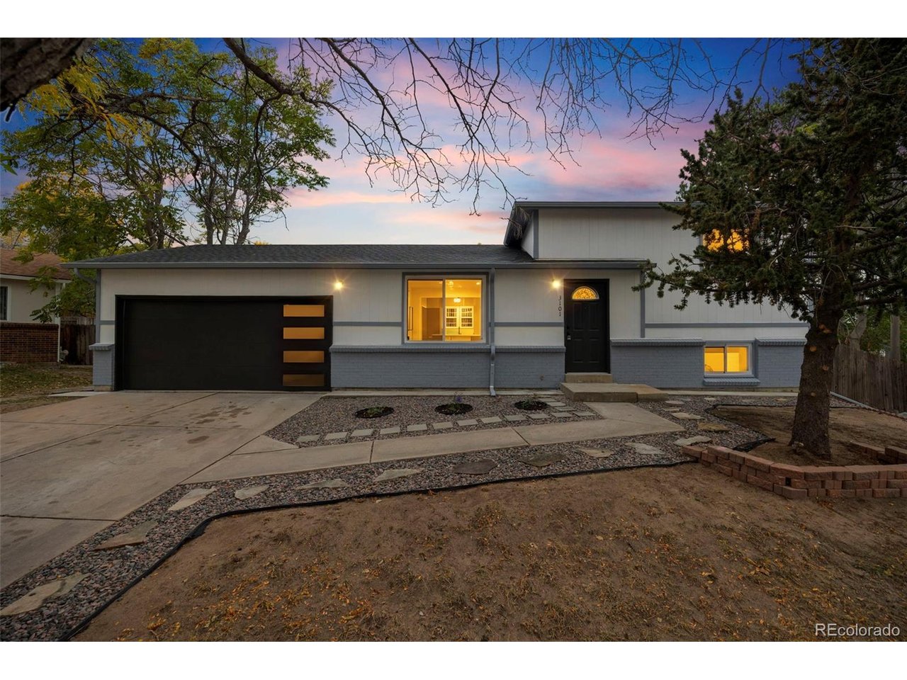 3101 S Joplin Ct — photo