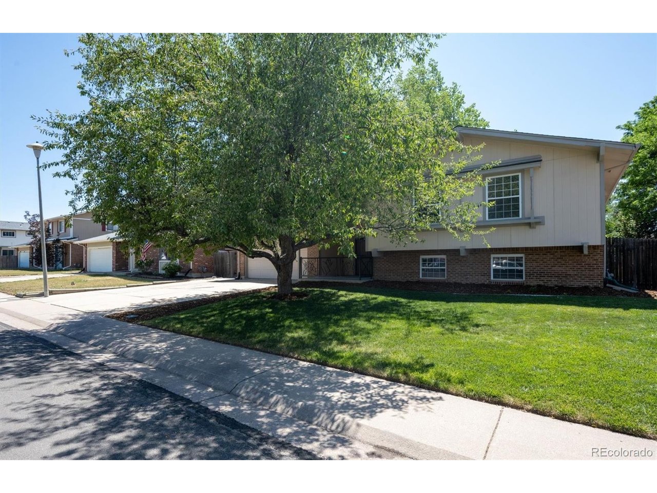 12983 Dexter St — photo