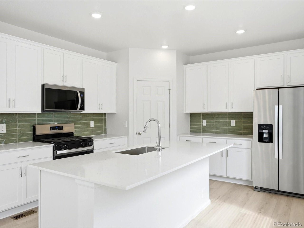 6872 Quail Ave — photo