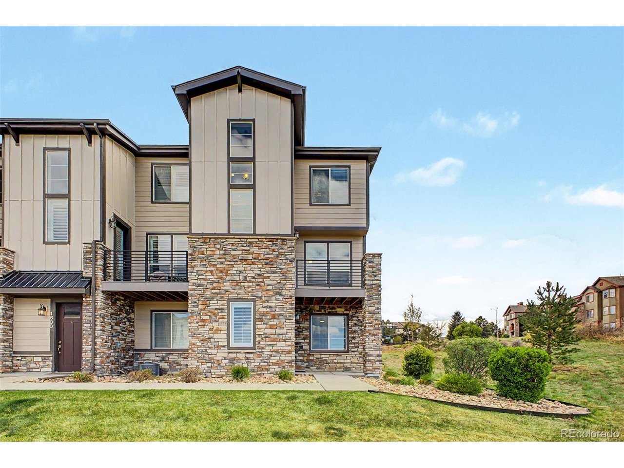 1602 Castle Creek Cir — photo