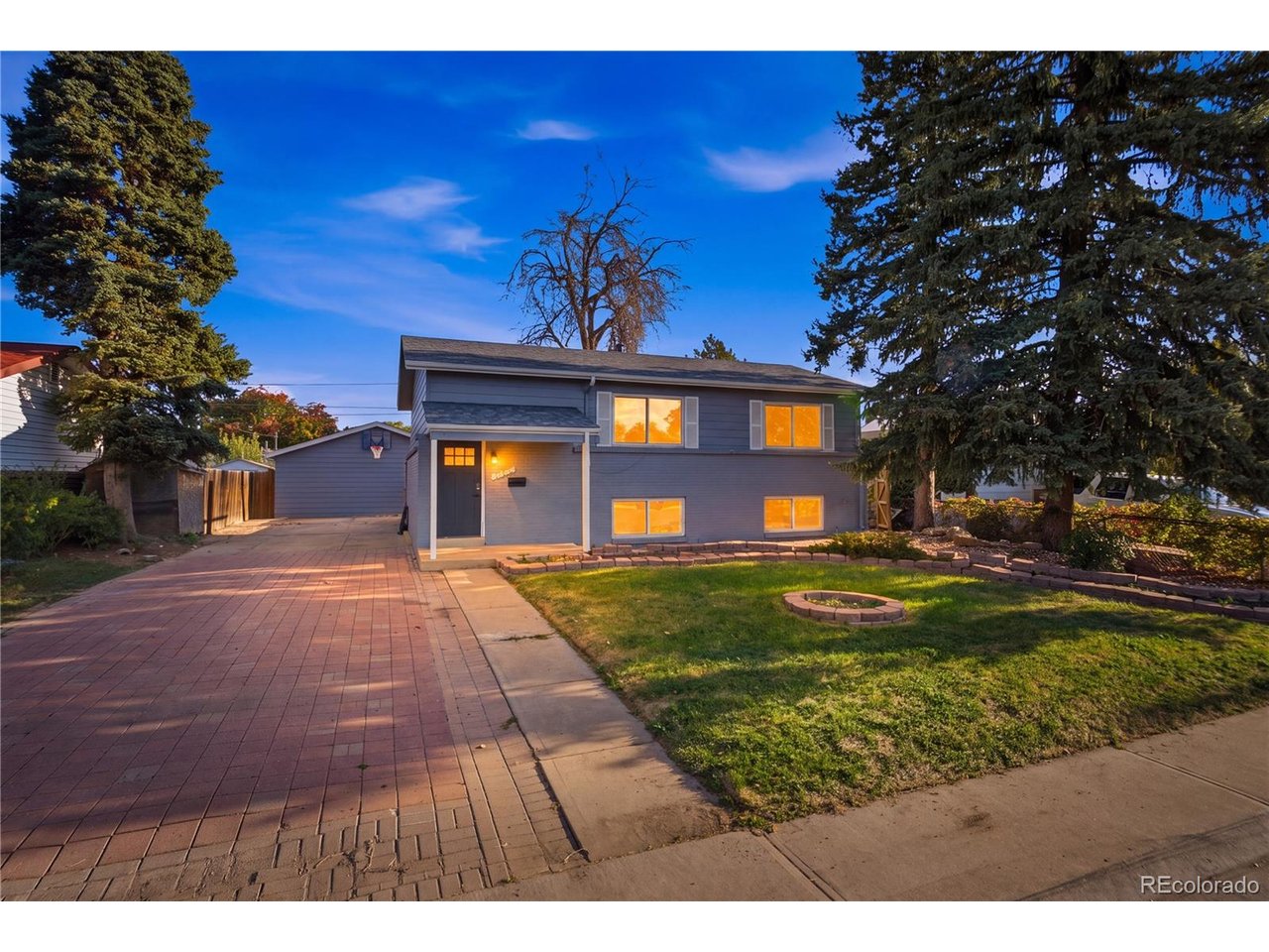 3181 N Kassler Pl — photo