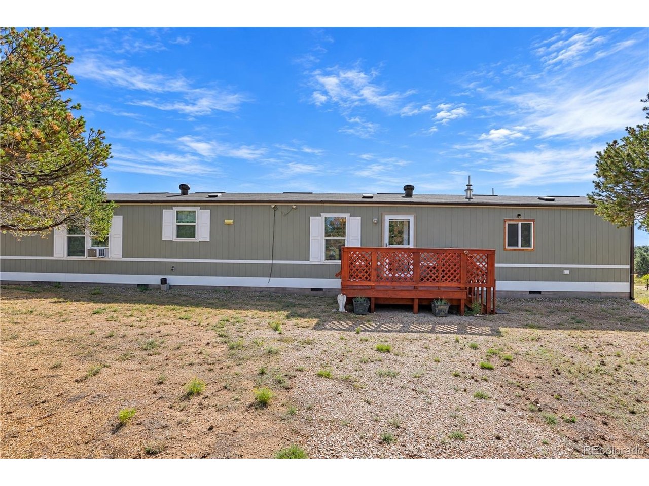 2592 Comanche Dr — photo