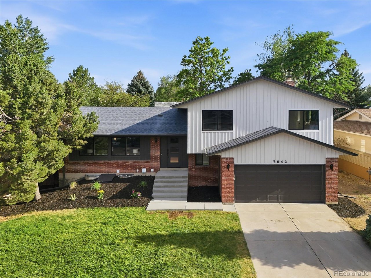 7042 E Wesley Ave — photo