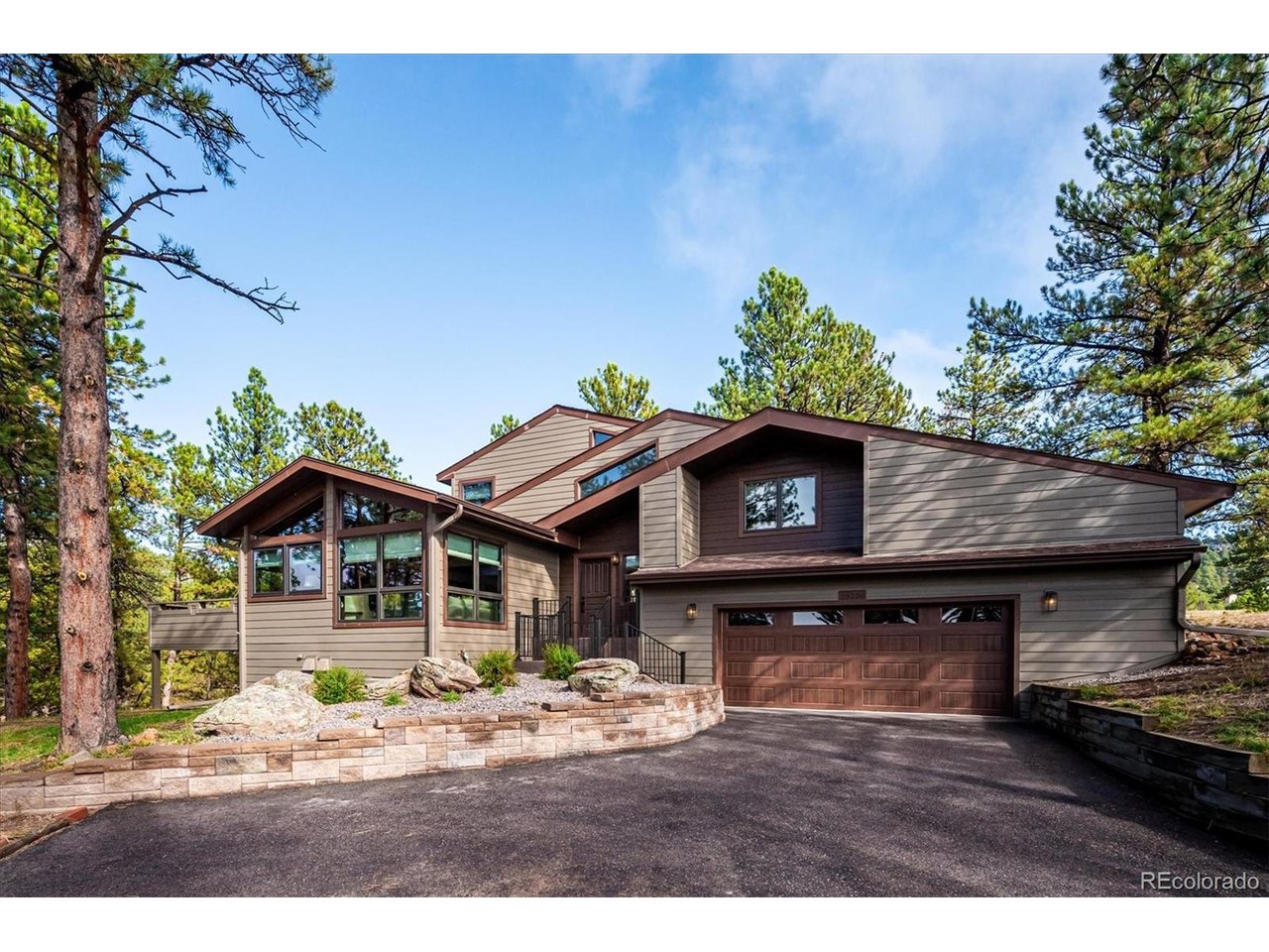 25250 Montane Dr — photo