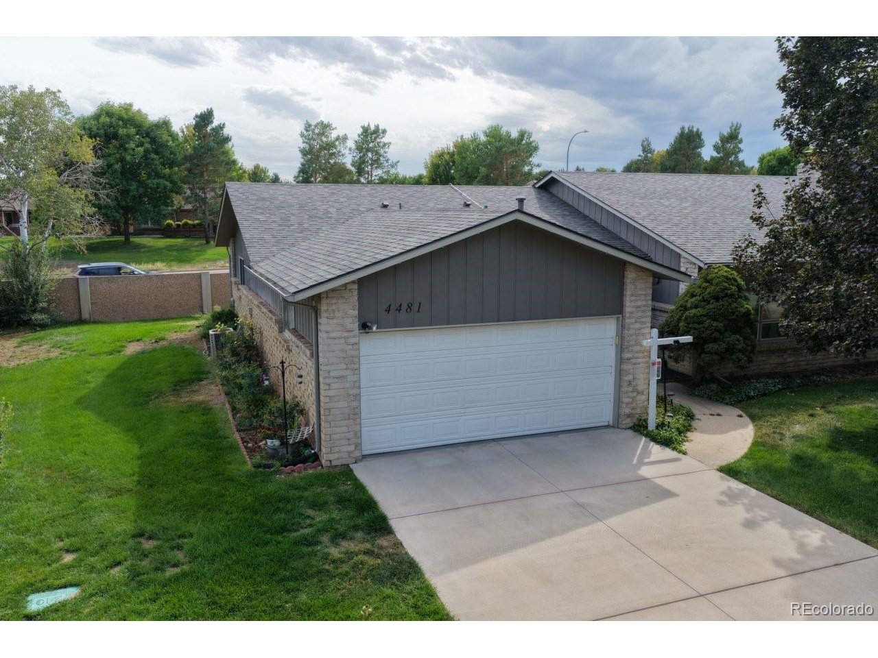 4481 W Pioneer Dr — photo